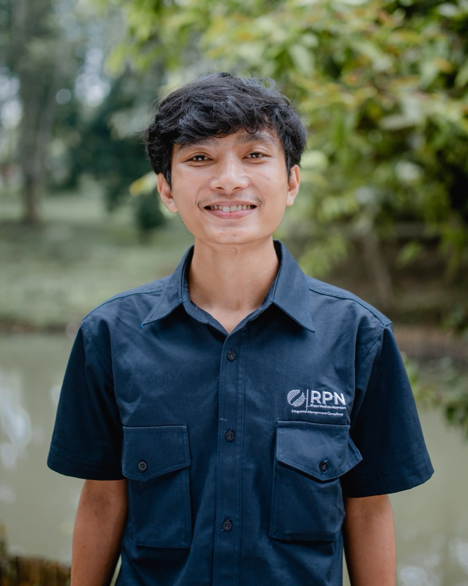 Yoga Pratama